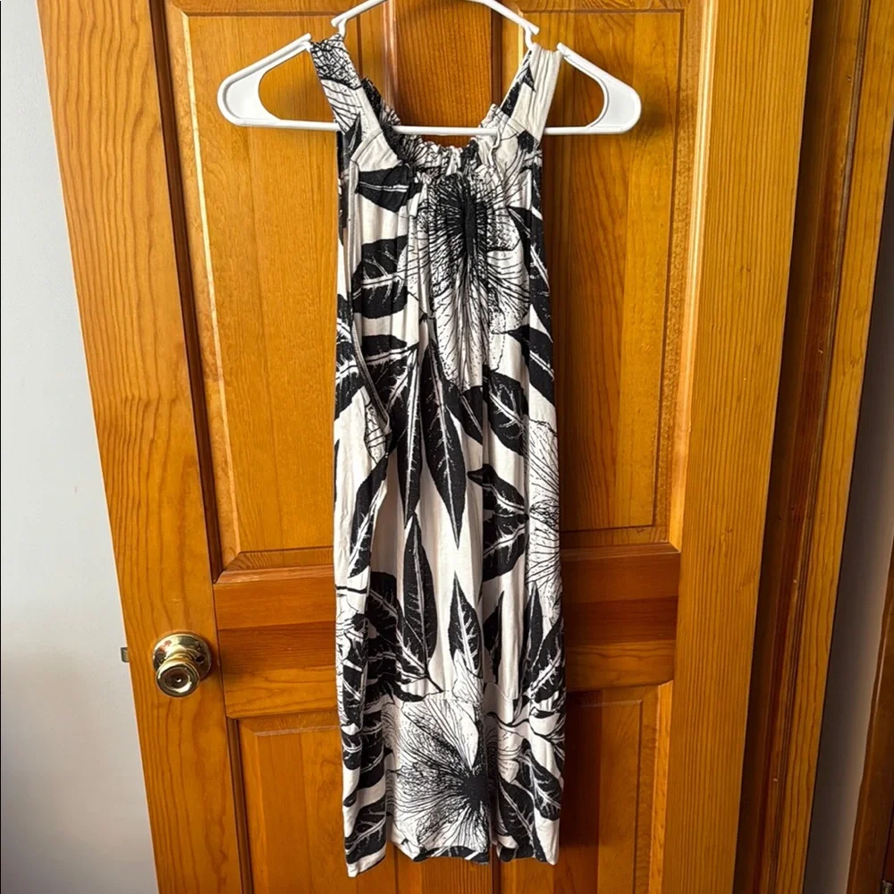 #22 - Express Black and White Mini Sundress - Picture 1 of 6